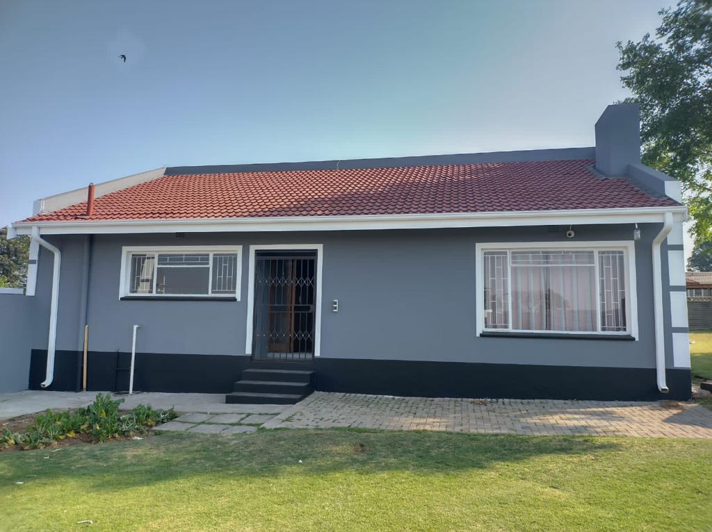 4 Bedroom House for sale in Reyno Ridge P24113144634