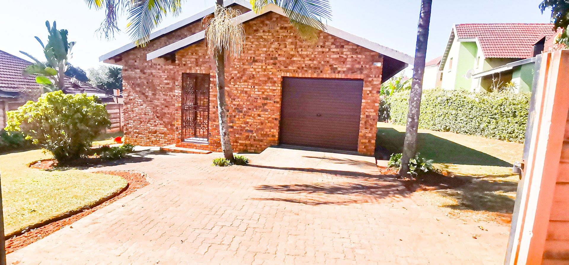 Kingsview Ext 1 Property Property and houses for sale in Kingsview