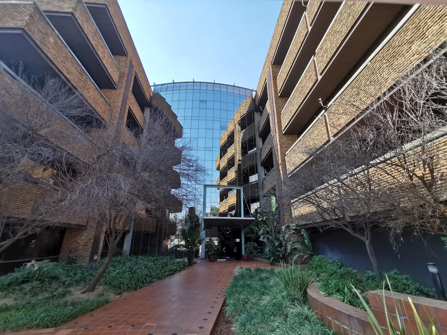 Commercial property to rent in Bedfordview 4 Skeen Boulevard P24