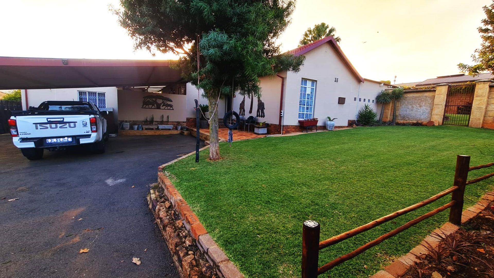 5.5 Bedroom House for sale in Valhalla 35 Magnus P24113095202