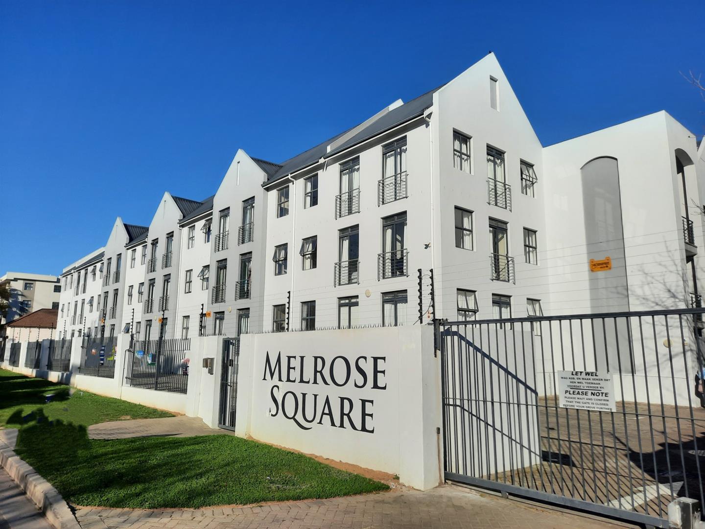 2 Bedroom Apartment / flat for sale in Stellenbosch Central 7