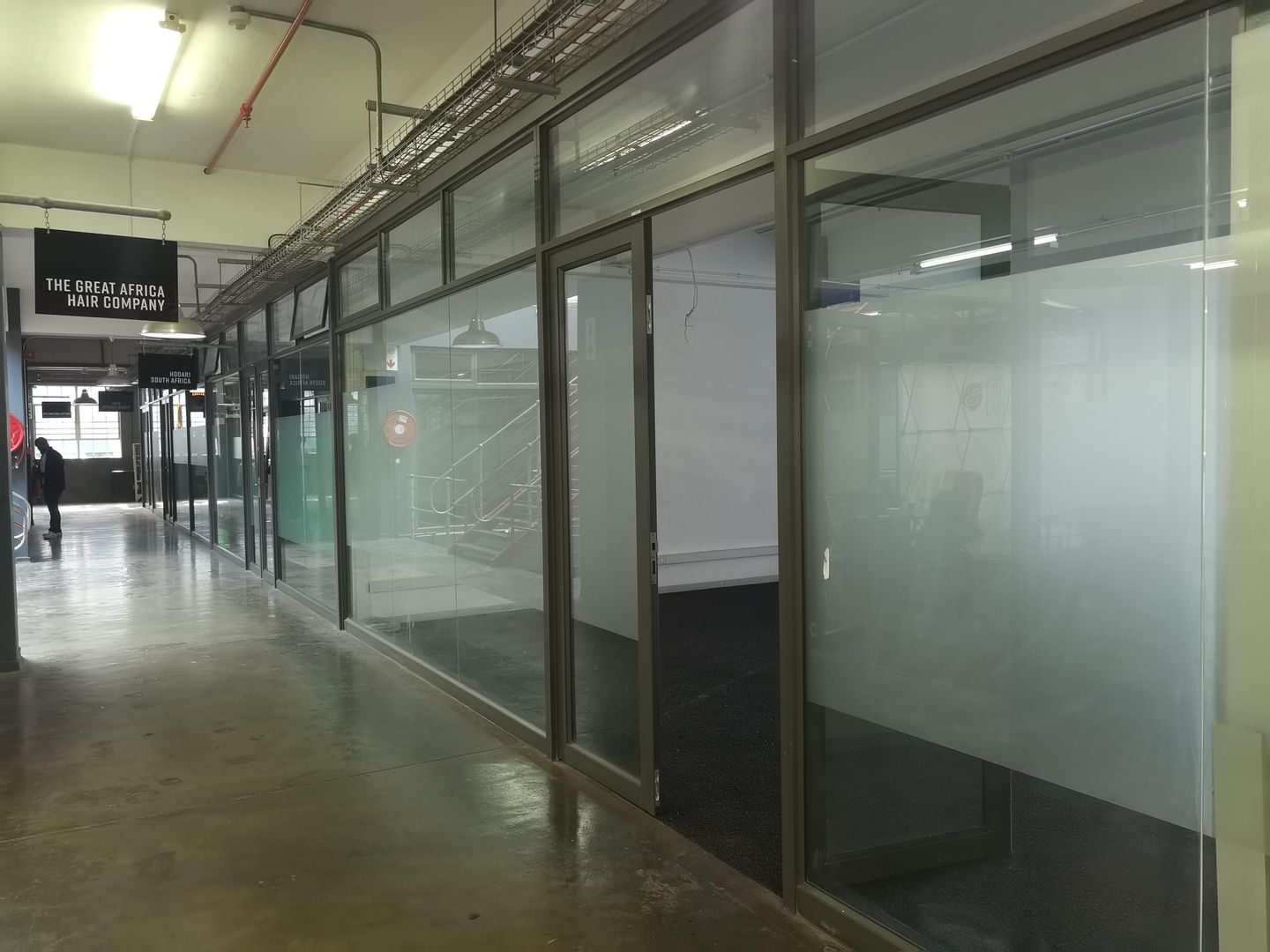 Commercial property to rent in Woodstock P24113097943