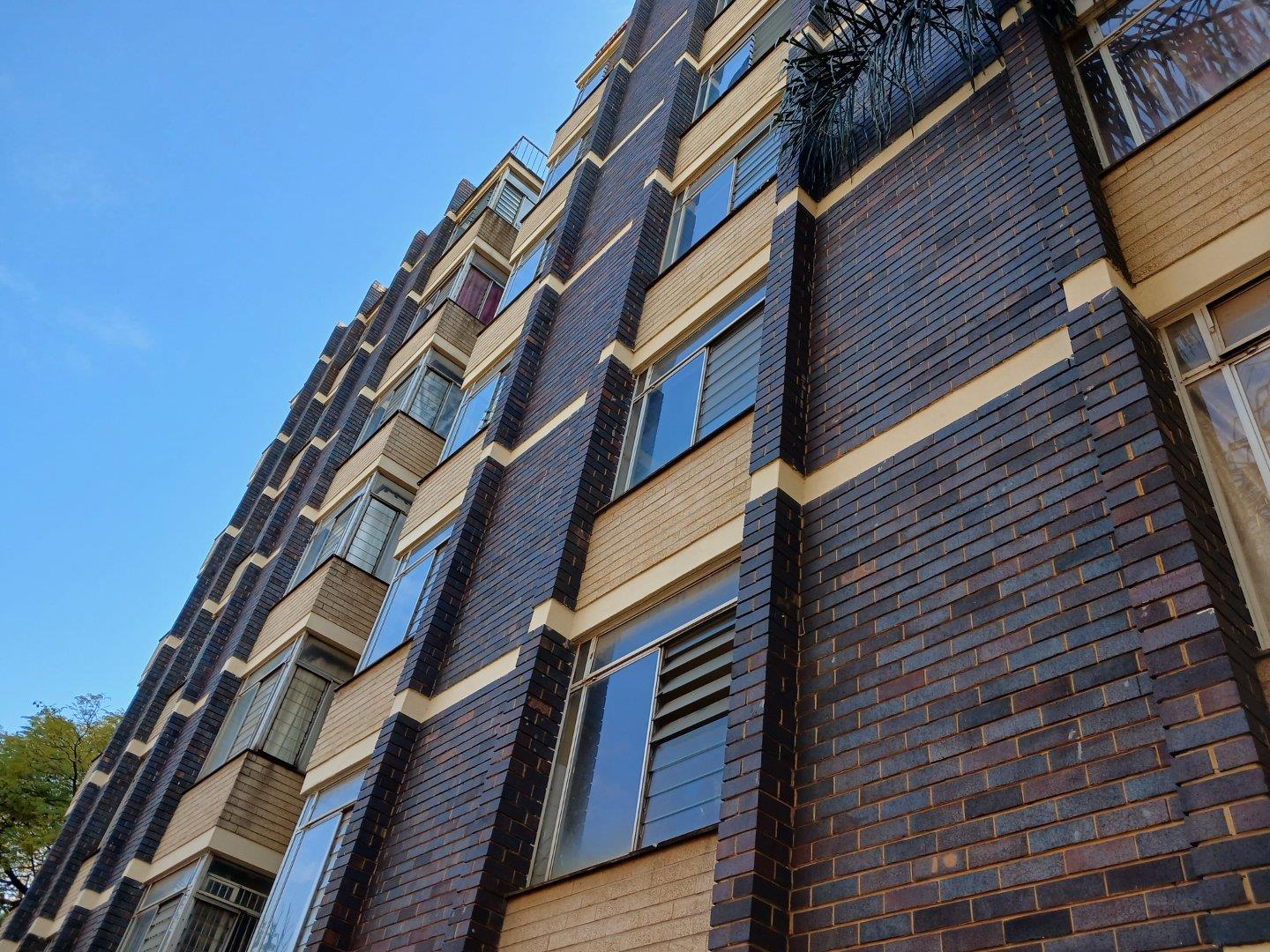 3 Bedroom Apartment / flat for sale in Sunnyside P24113097958