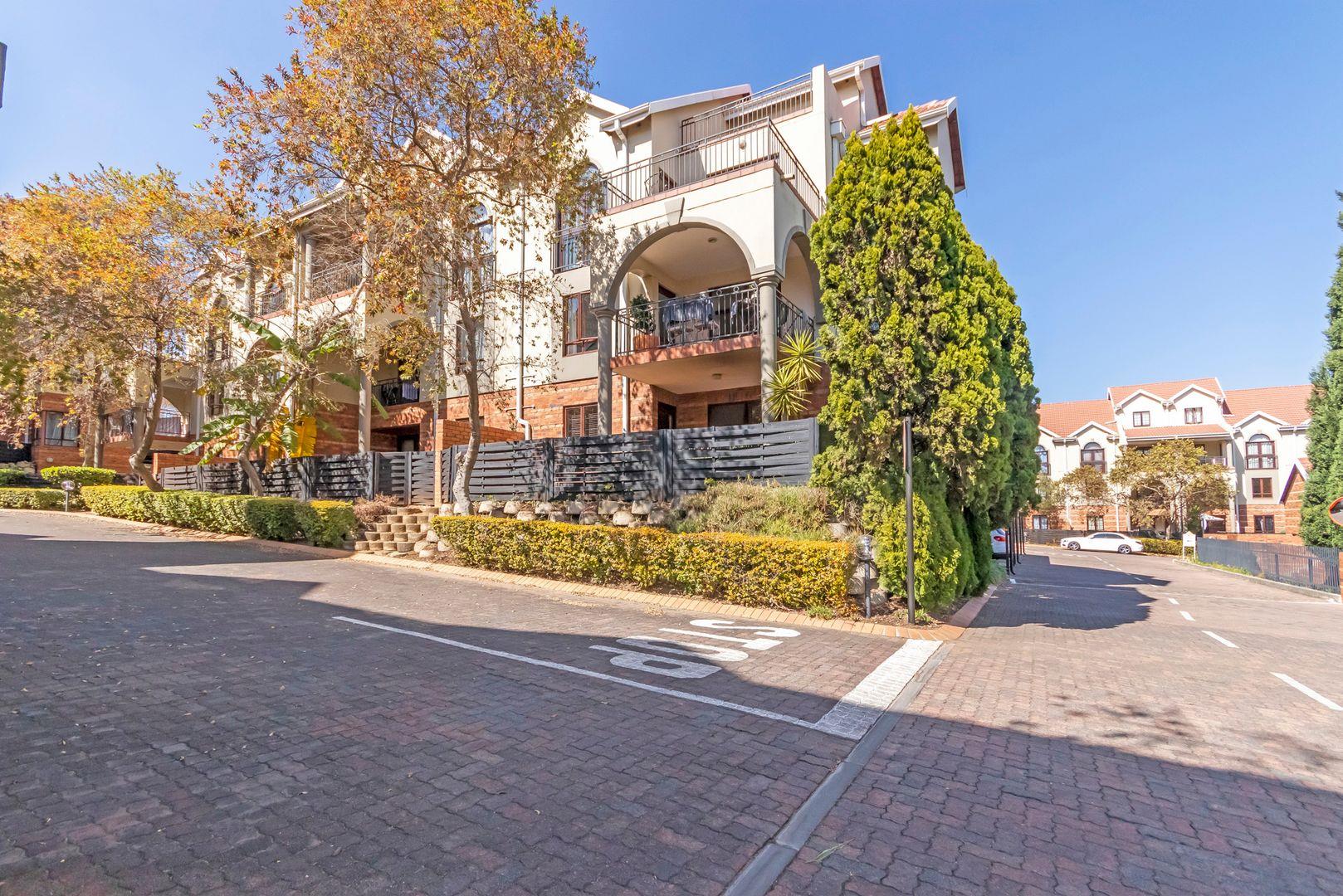 2 Bedroom Apartment / flat for sale in Bryanston P24113097986