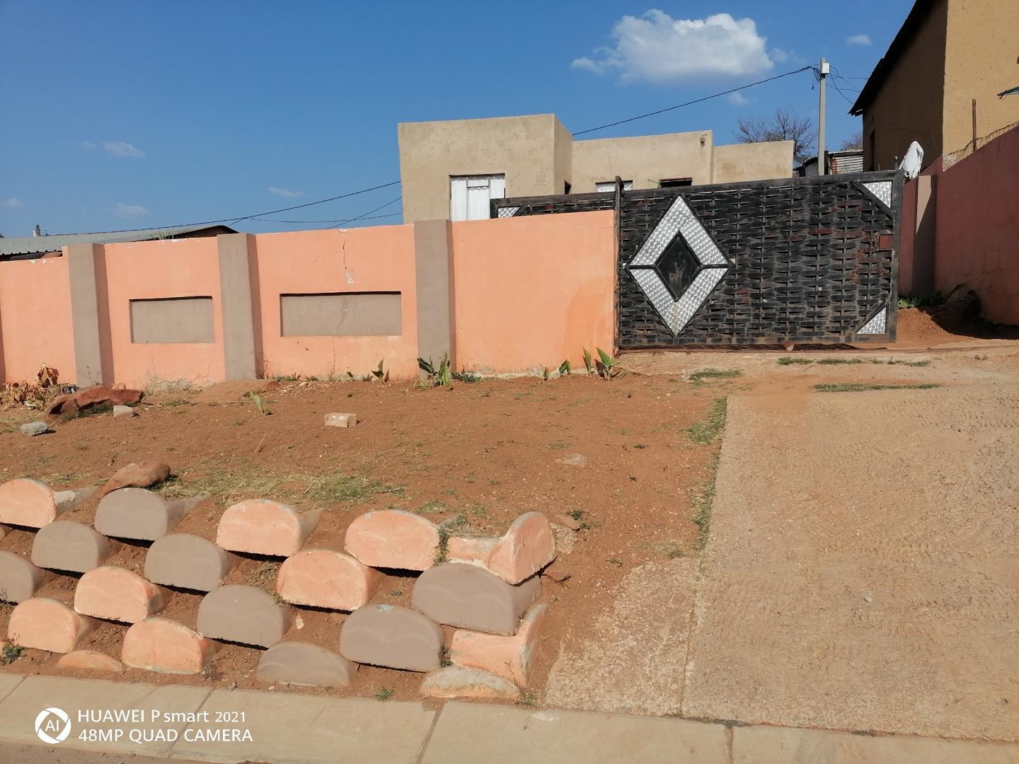 1 Bedroom House for sale in Orange Farm P24113098078