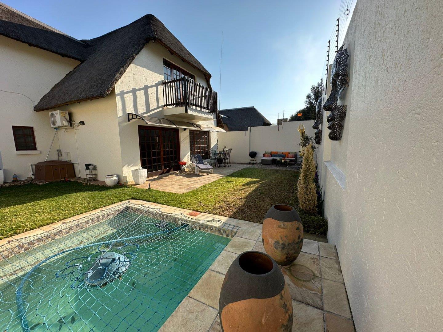 2 Bedroom House for sale in Douglasdale Thanda Thula 36 Glenluce