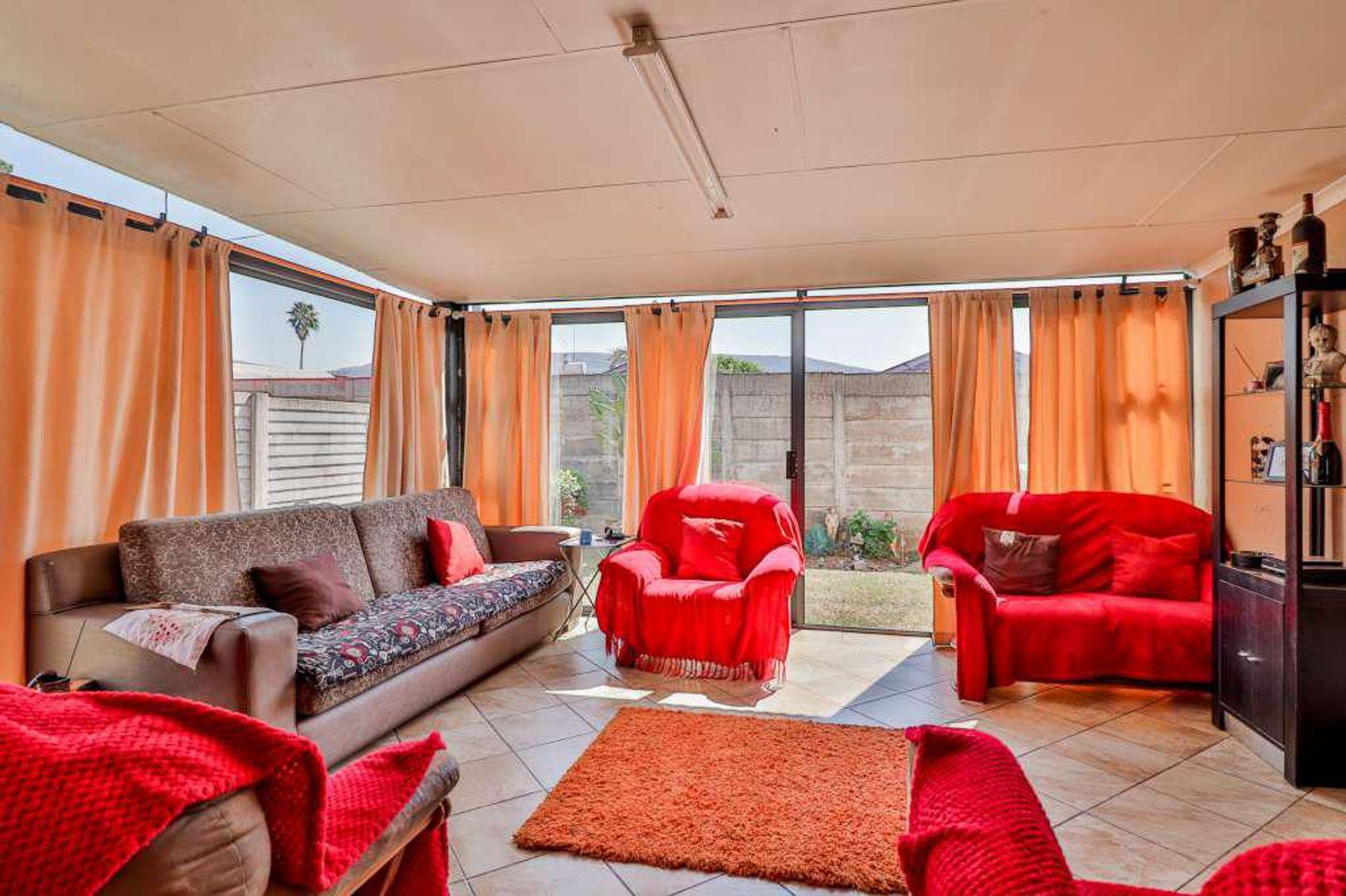 6 Bedroom House for sale in Daspoort 596 Henry Norse Str P24111713392