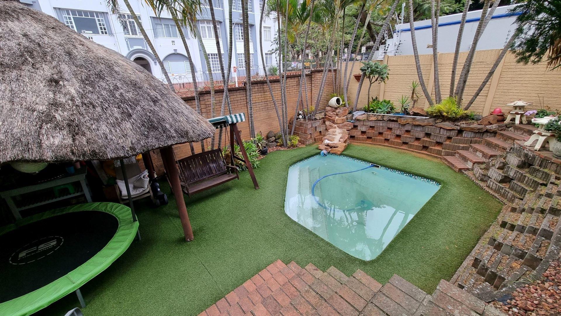 Essenwood Property Townhouses to rent in Essenwood