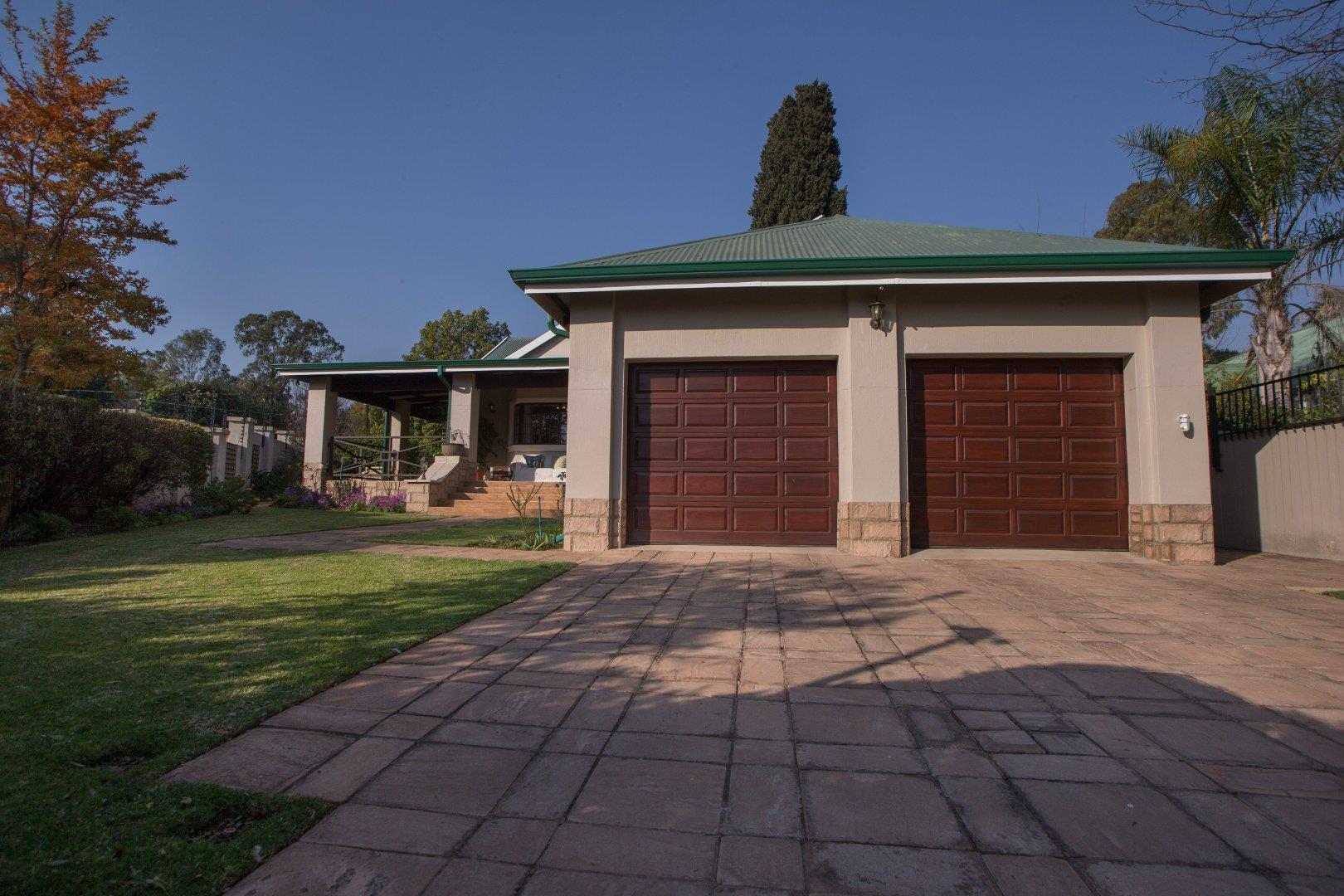 3 Bedroom House for sale in Cullinan 2977 Golf Crescent (no.8) P24113104101