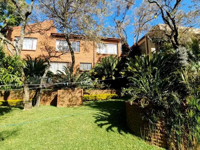 5 Bedroom House for Sale in Florauna