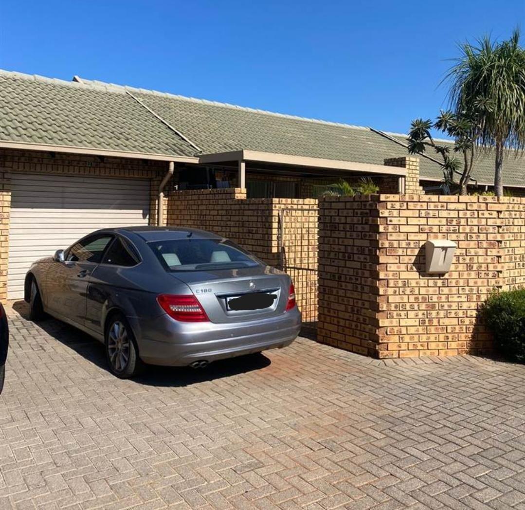 Die Wilgers Property Townhouses for sale in Die Wilgers Property24