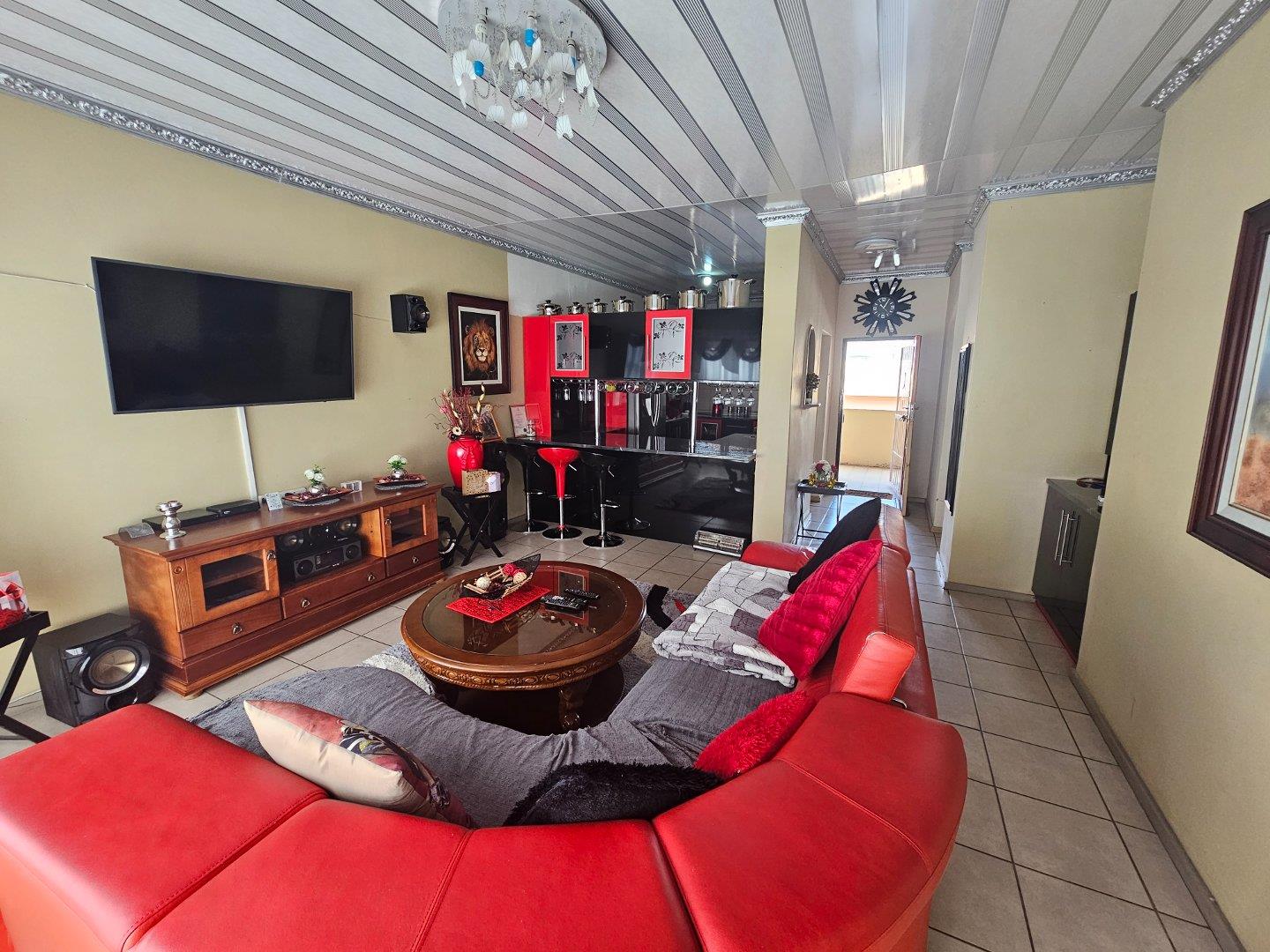 2 Bedroom Townhouse for sale in Bethlehem Central P24113106621