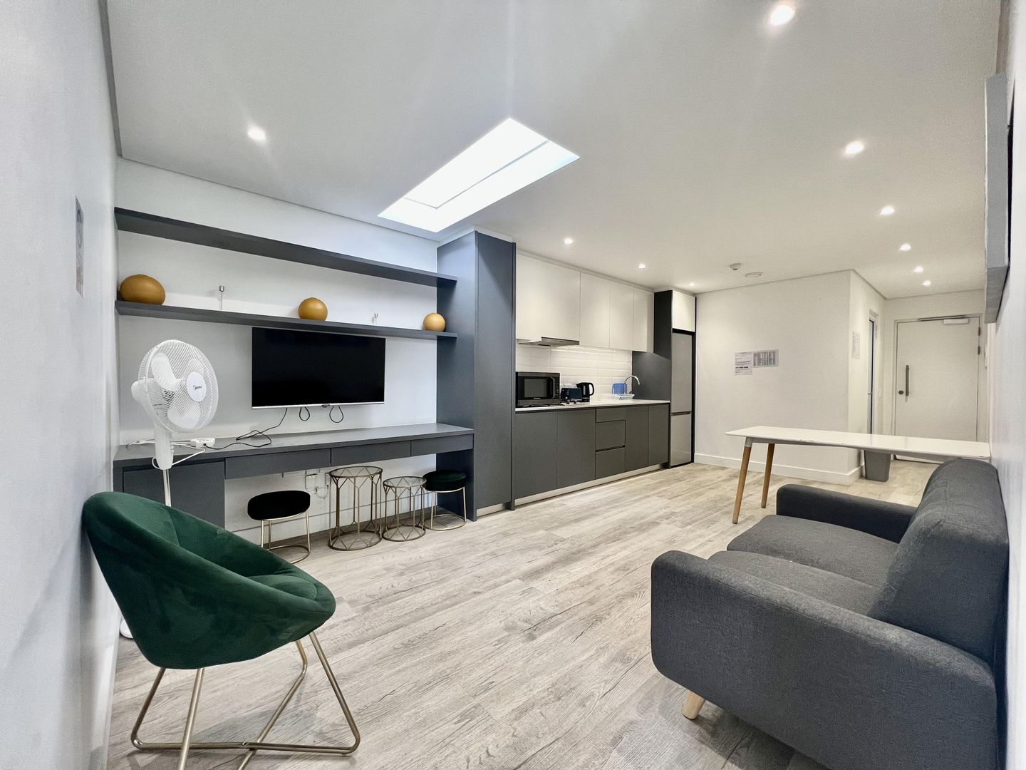 2 Bedroom Apartment / flat for sale in Woodstock 1a Alberts Road, 1a