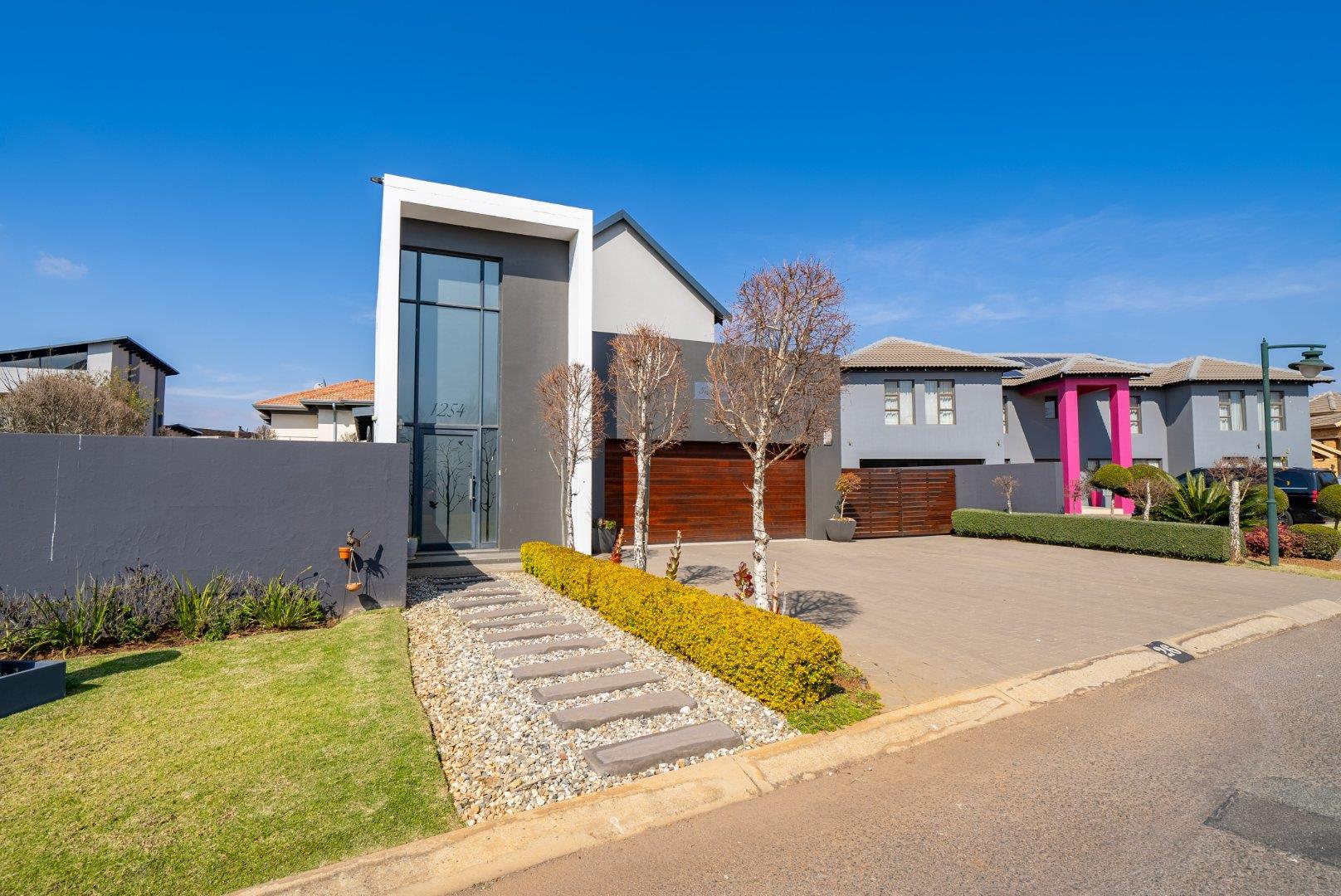 Glen Eagle Estate Property Property and houses for sale in Glen Eagle