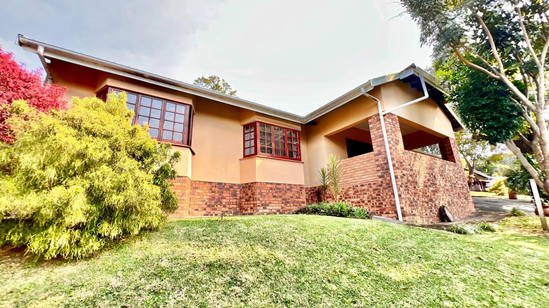 3 Bedroom Townhouse for sale in Southport P24113110293