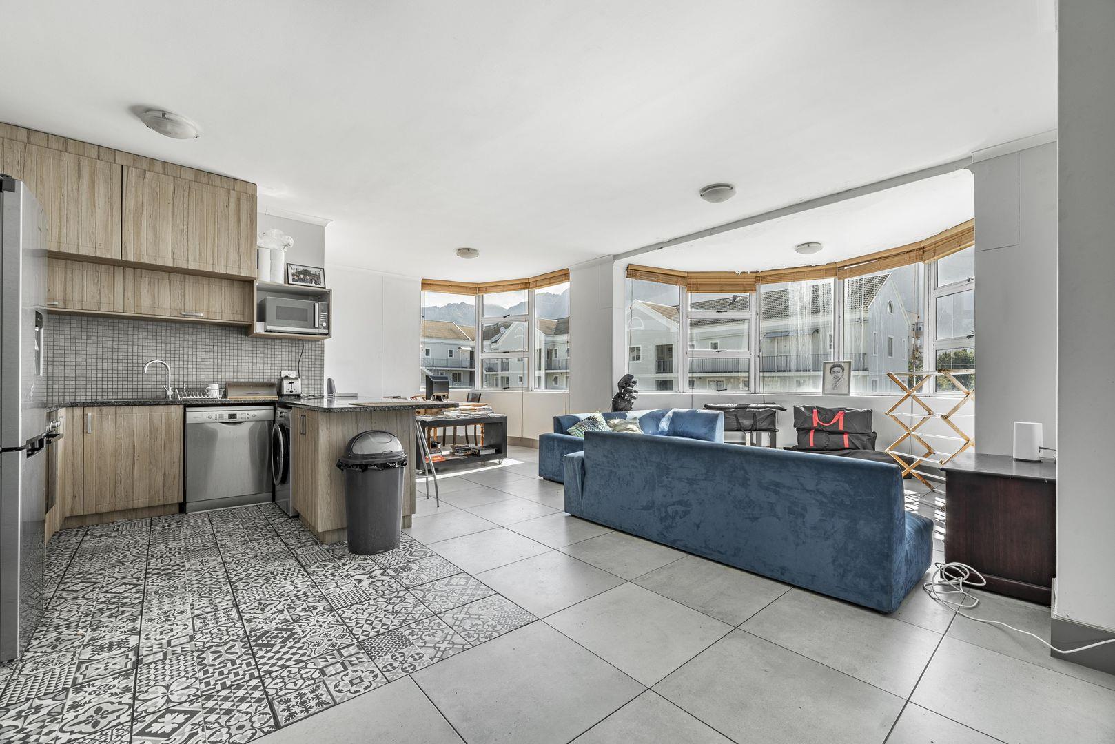 Claremont Upper Property Apartments / flats for sale in Claremont