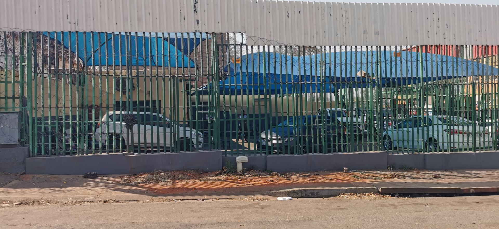 Commercial property for sale in Malvern P24113115120