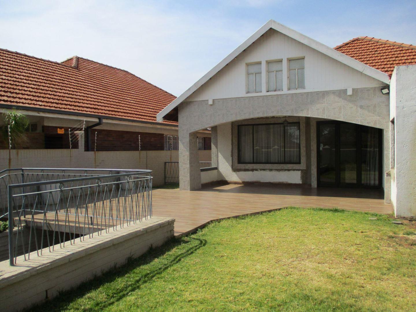 3 Bedroom House for sale in Orange Grove P24113115391