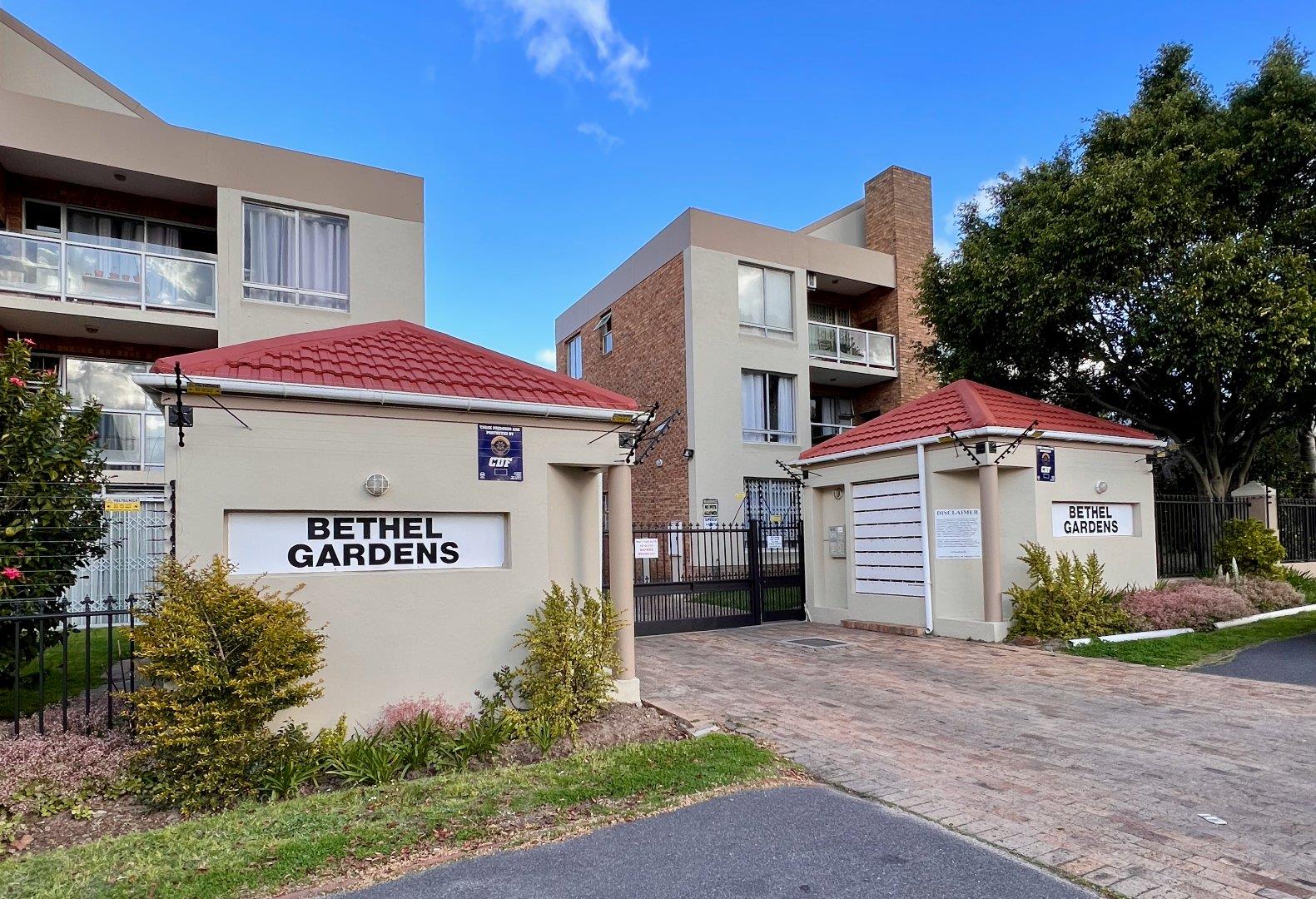 2 Bedroom Apartment / flat for sale in Durbanville Central P24113116269