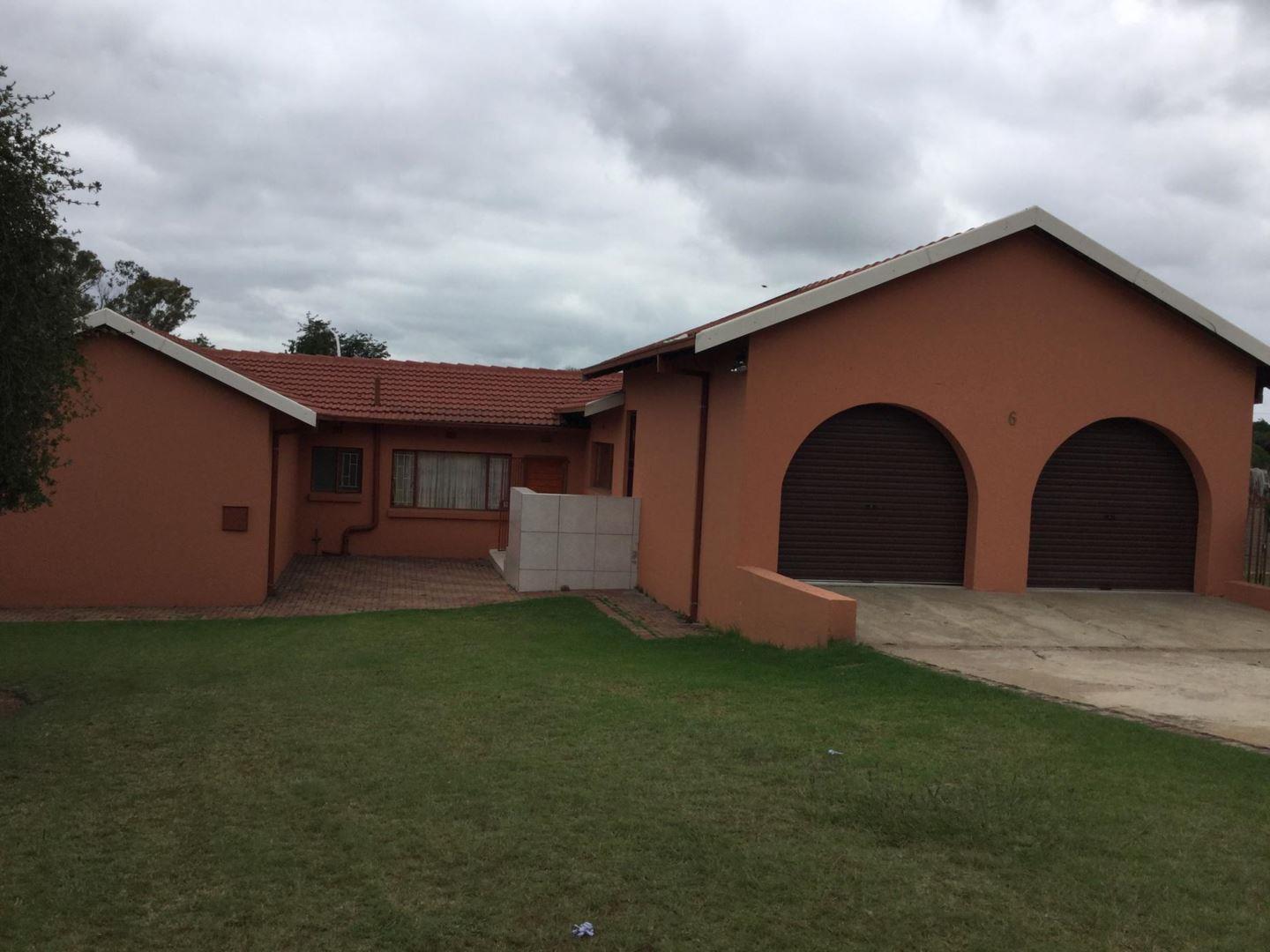 3 Bedroom House for sale in Witbank Central P24113116757