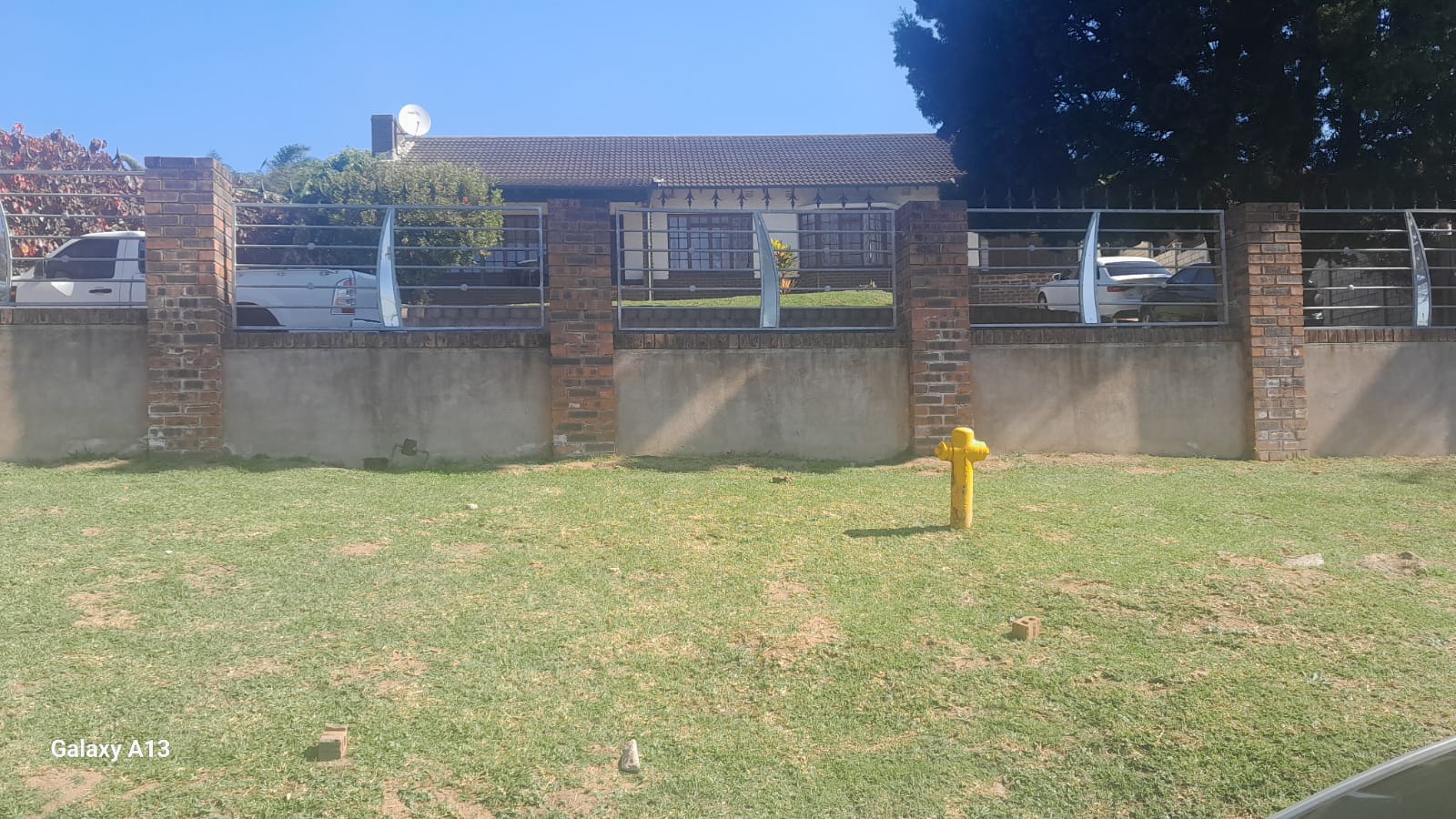 3 Bedroom House for sale in Yellowwood Park P24113116798