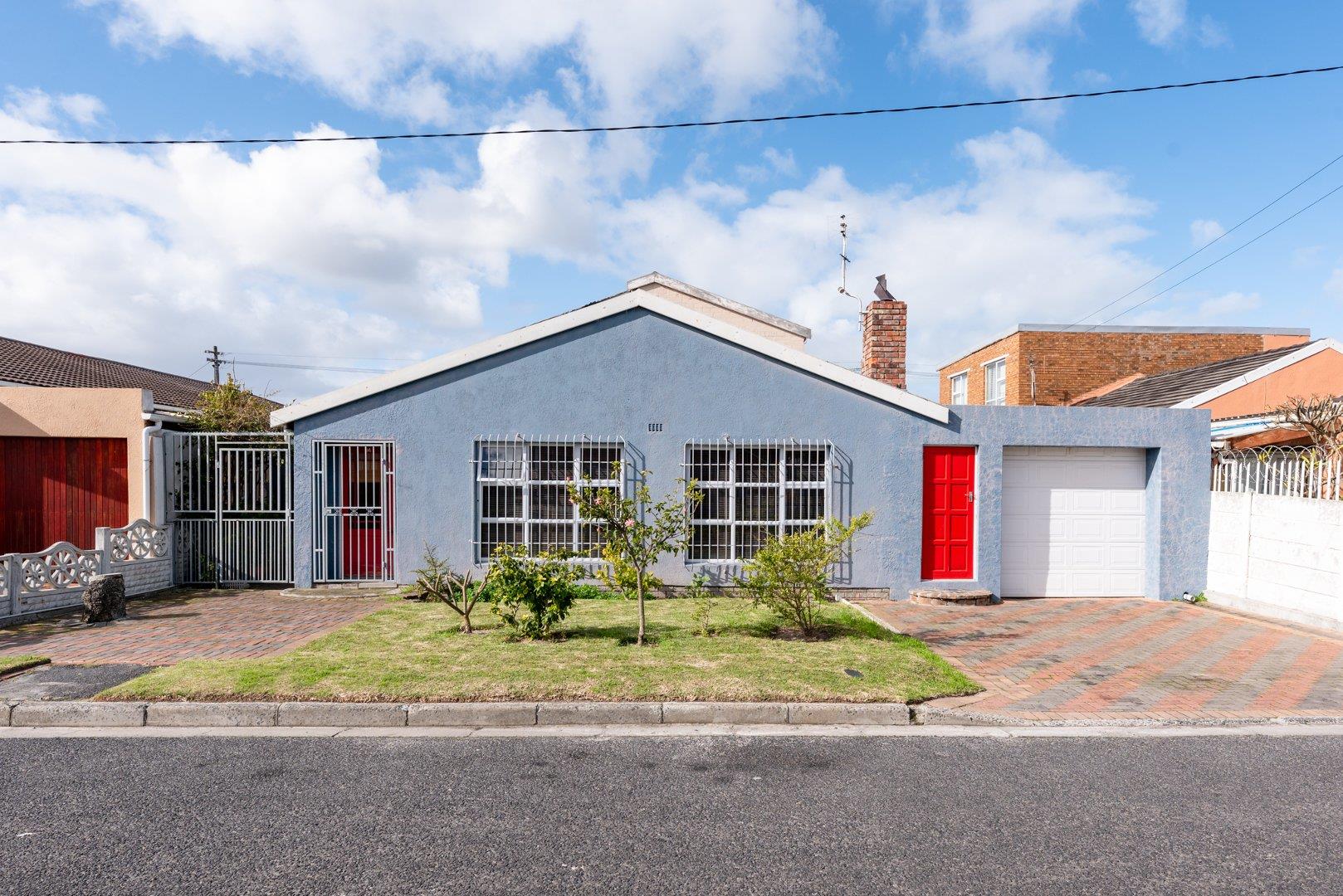 7 Bedroom House for sale in Steenberg 34 Ravel Road P24113118636