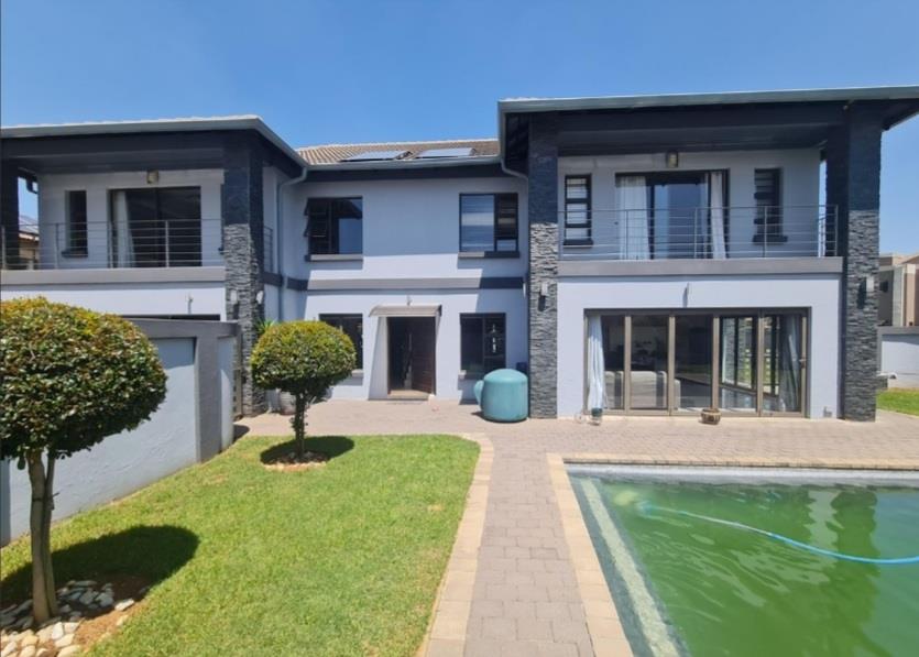 4 Bedroom House for sale in Glen Eagle Estate P24113119474