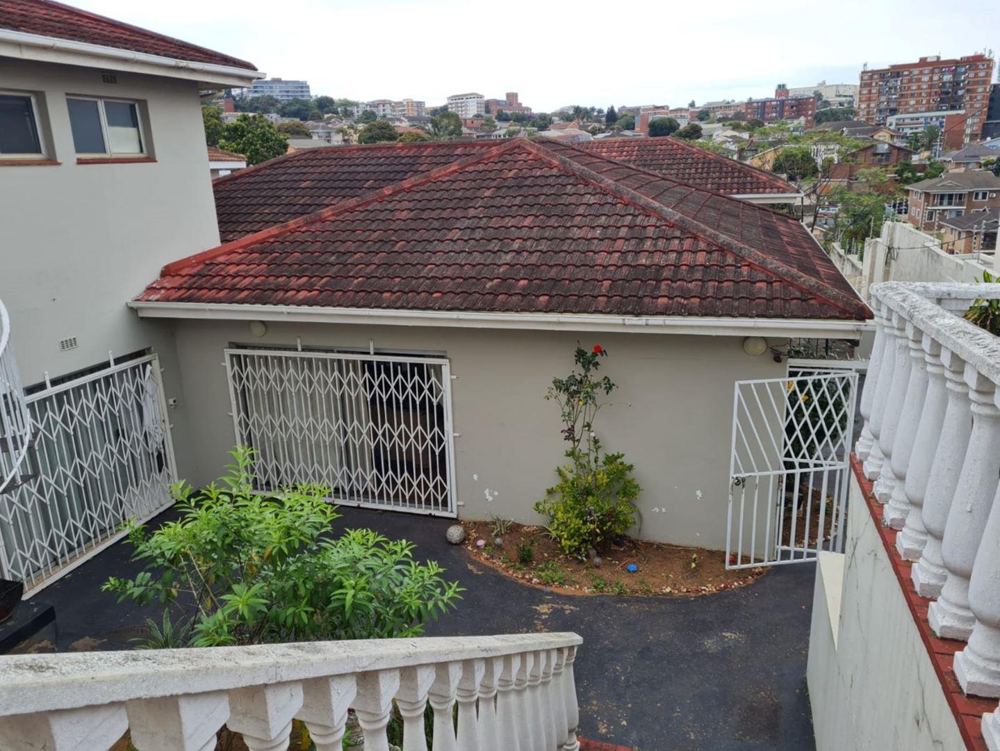 6 Bedroom House for sale in Morningside 51 Mountain View Avenue P24