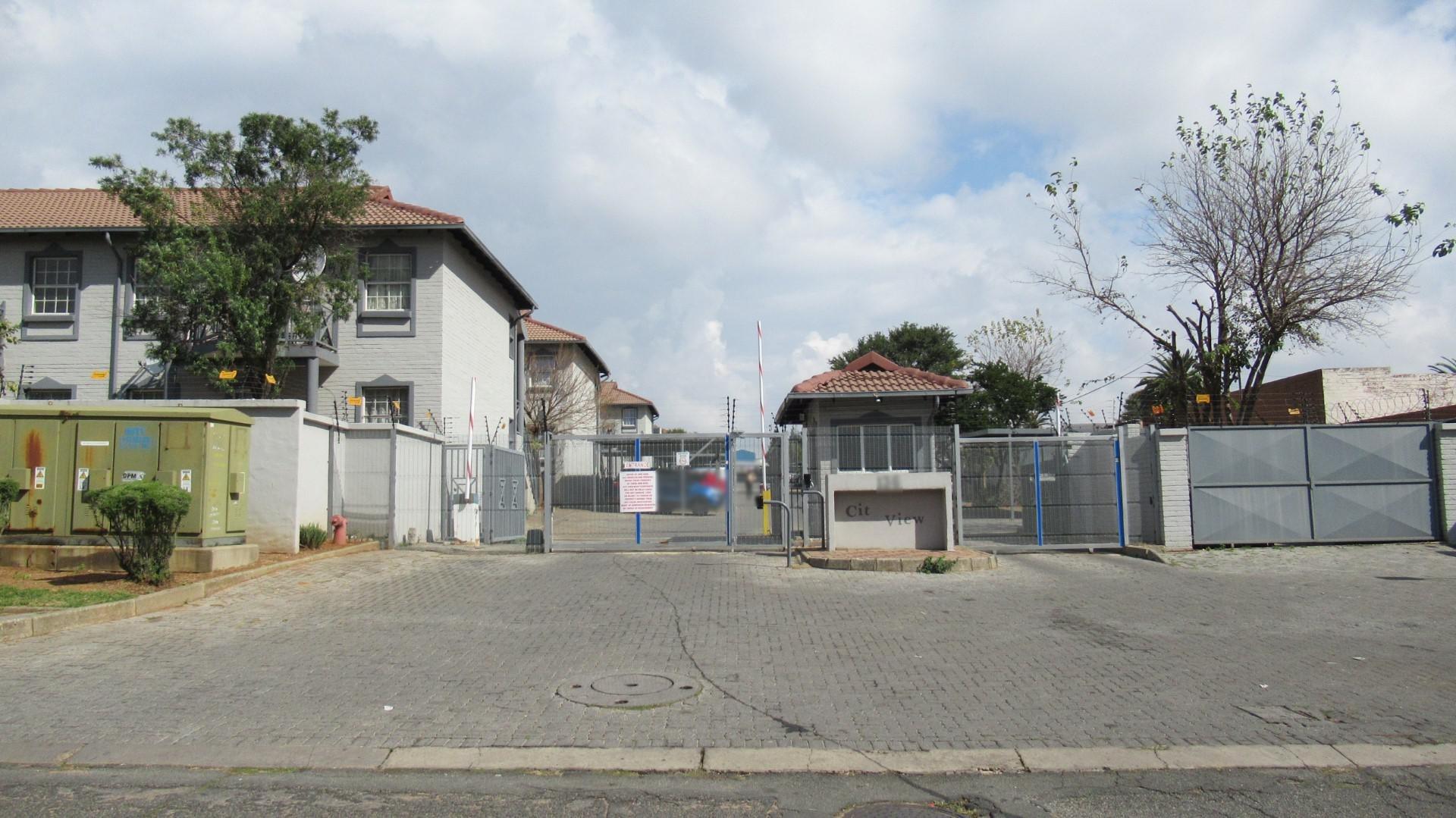 Moffat View Property Property and houses for sale in Moffat View