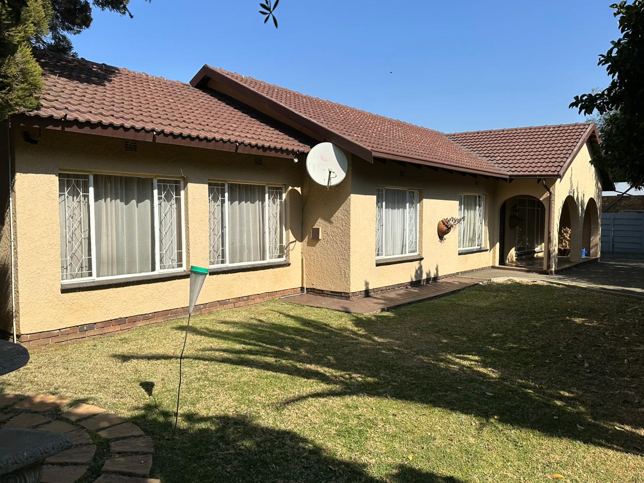 East Rand Property House to rent in East Rand Page 3