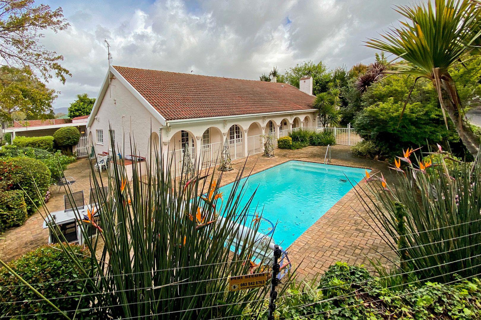 Constantia, Cape Town Property Houses for sale in Constantia, Cape