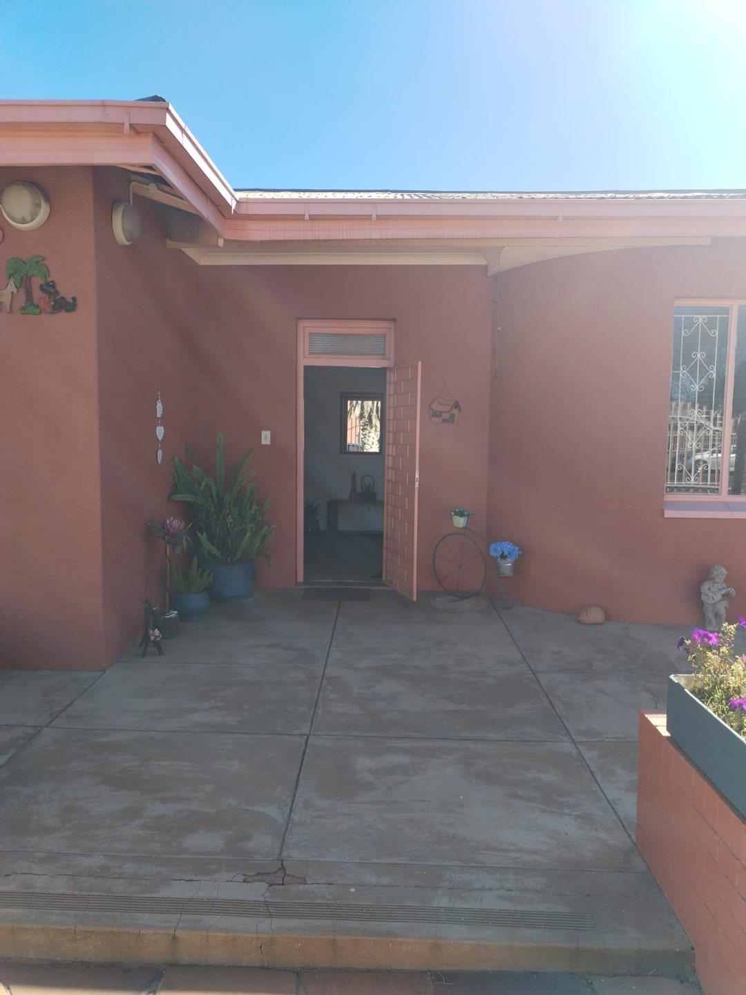 Verwoerdpark, Kimberley Property Houses for sale in Verwoerdpark, Kimberley