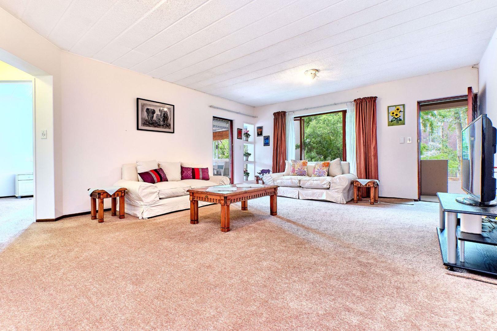 Parkwood, Johannesburg Property Apartments / flats for sale in