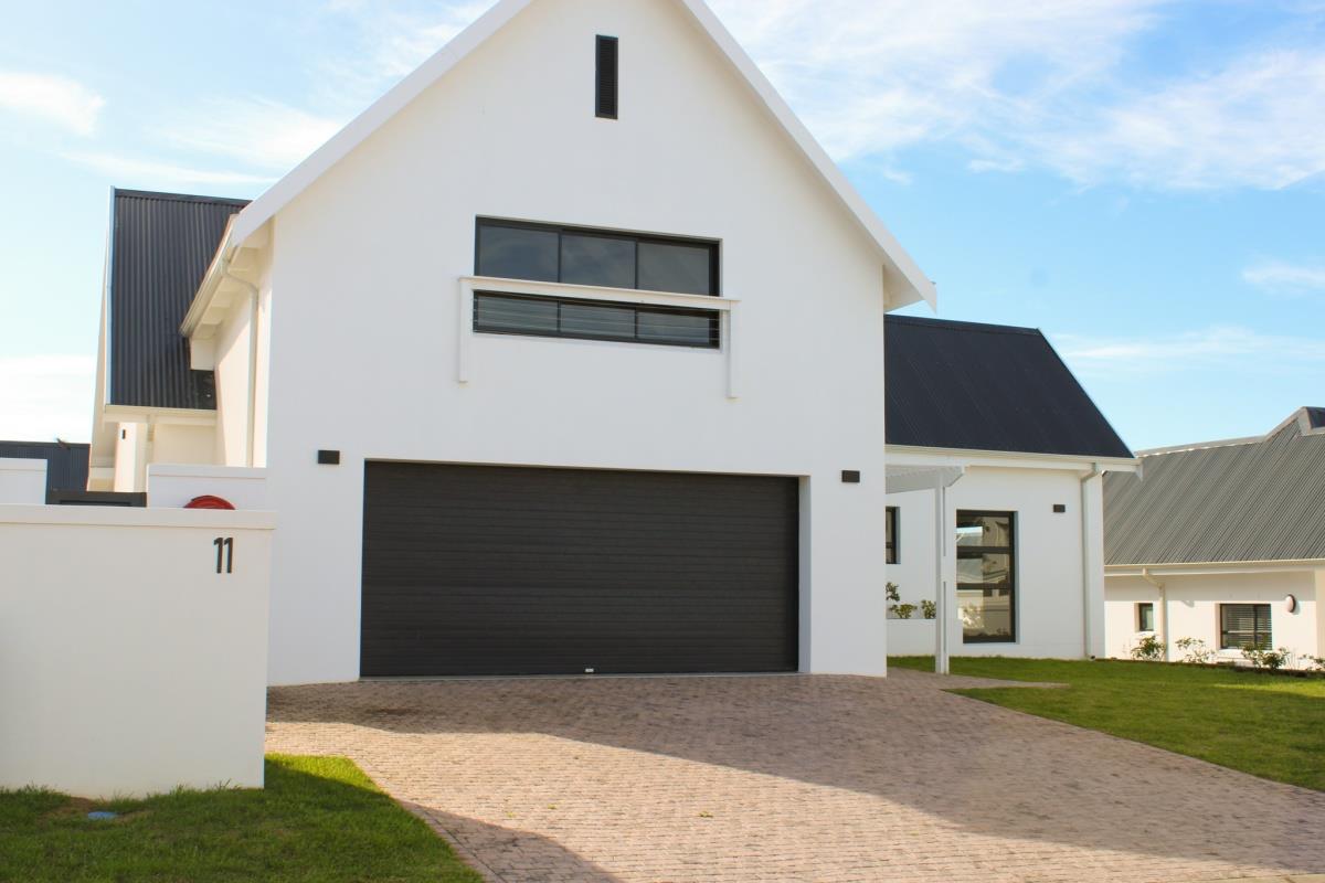 St Francis Links Property Property and houses for sale in St Francis