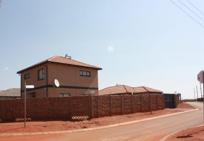 Protea Glen Property Houses for sale in Protea Glen