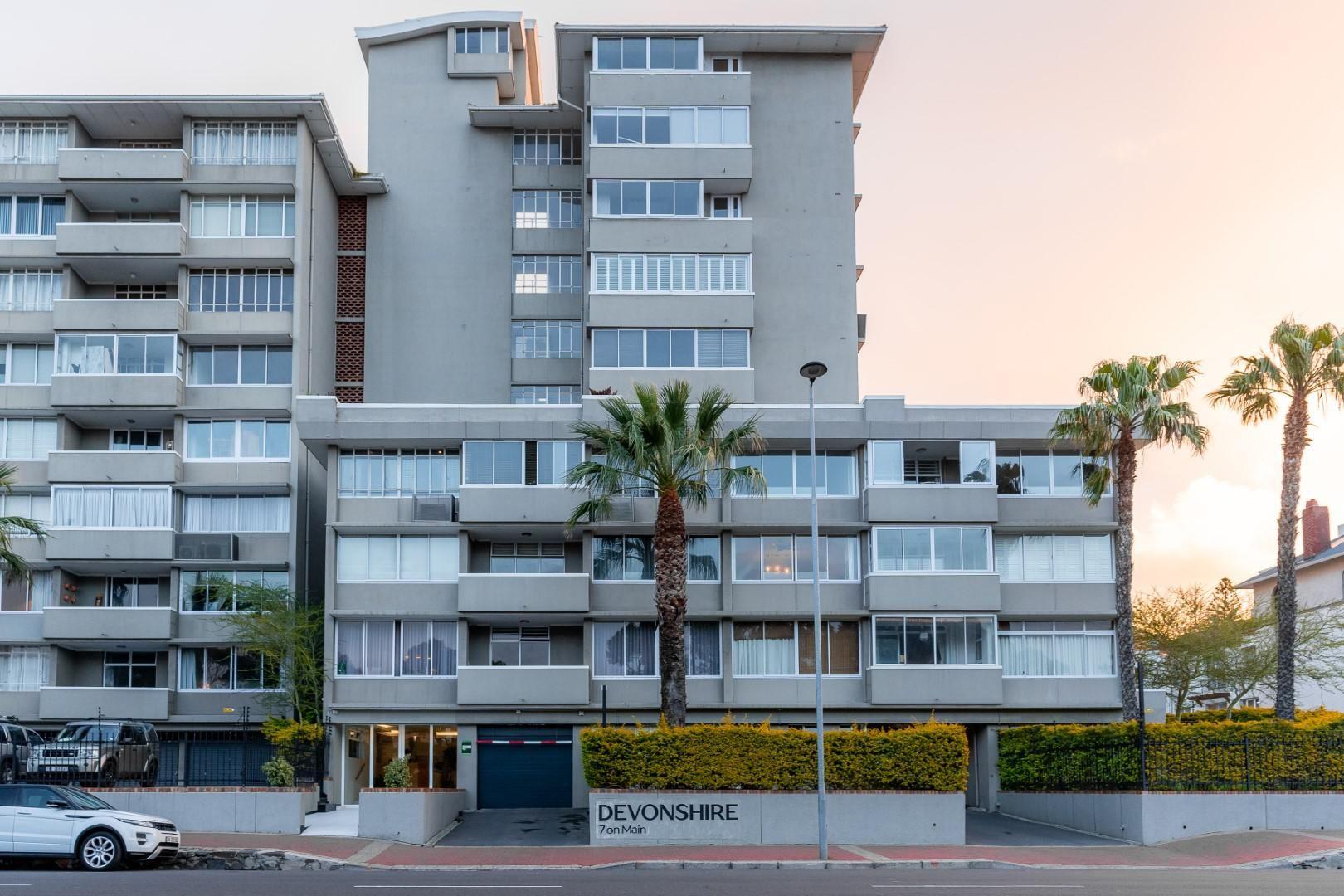 1 Bedroom Apartment / flat for sale in Green Point 7 Main Road P24