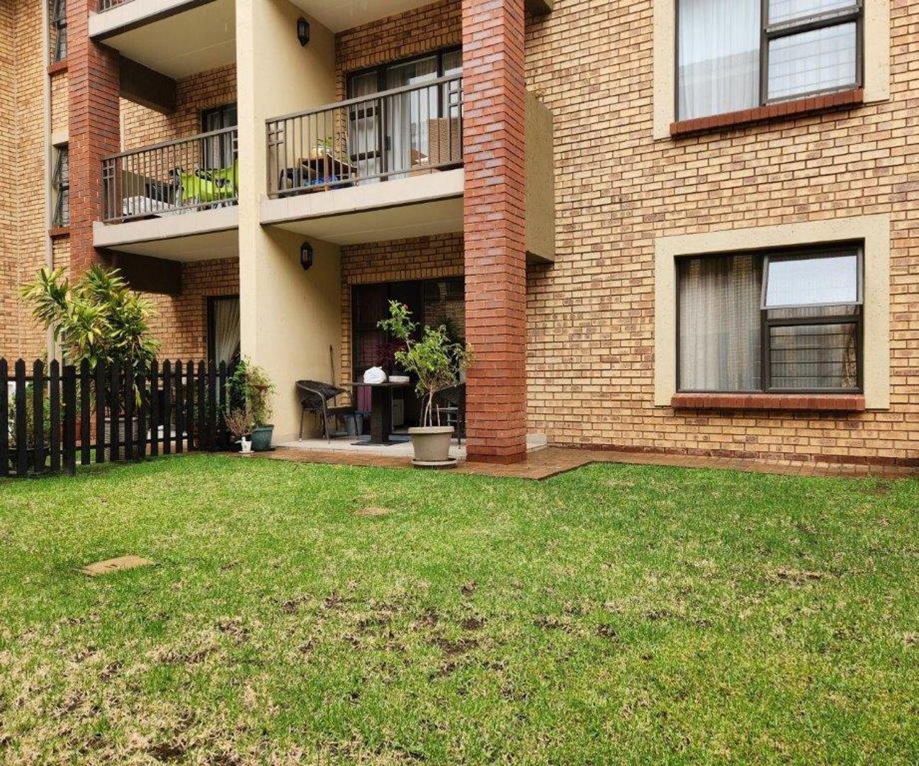 2 Bedroom Apartment / flat for sale in Olivedale 23 Olivedale