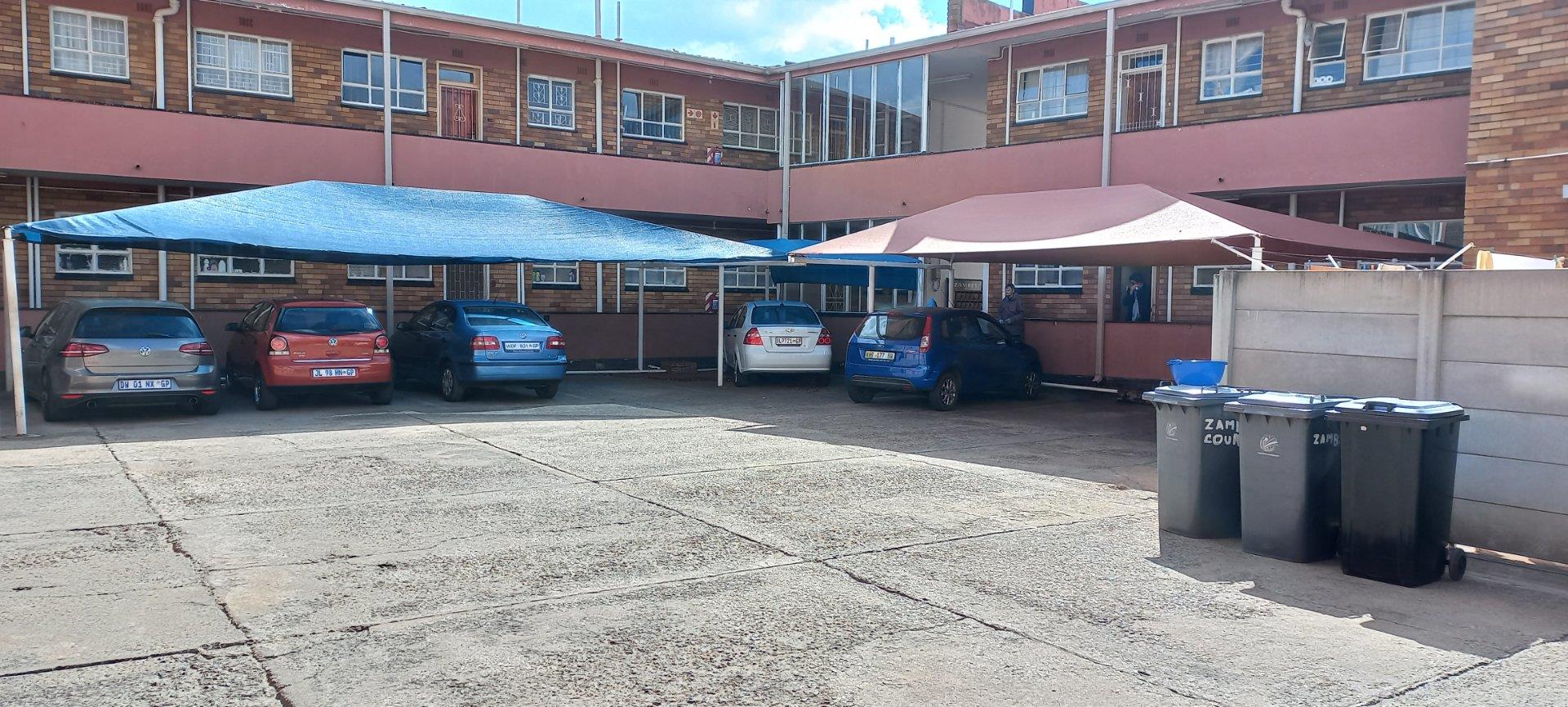 2 Bedroom Apartment / flat for sale in Carletonville Central P24