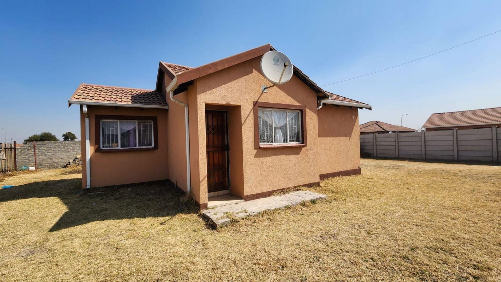 3 Bedroom House for sale in Riversdale P24113209584