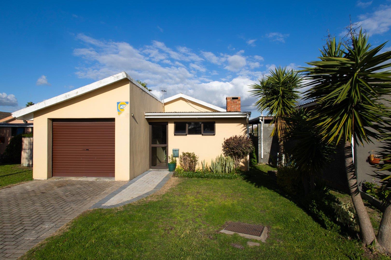 Peerless Park Property Property and houses for sale in Peerless Park