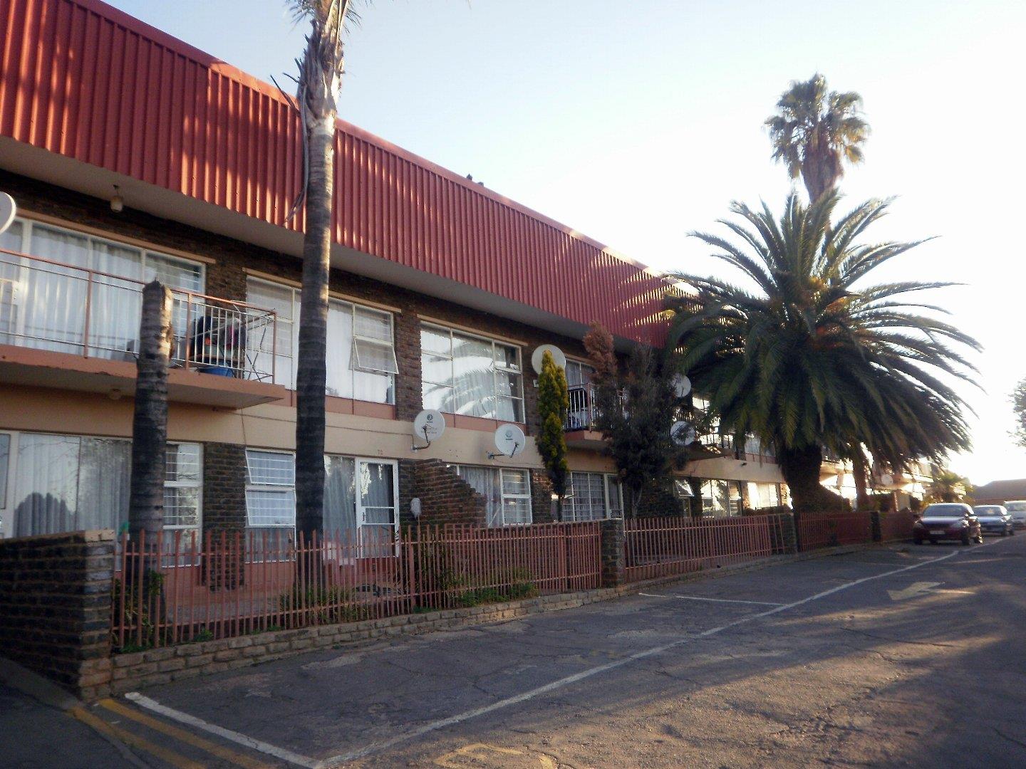 3 Bedroom Apartment / flat for sale in Wentworth Park 12 Robert