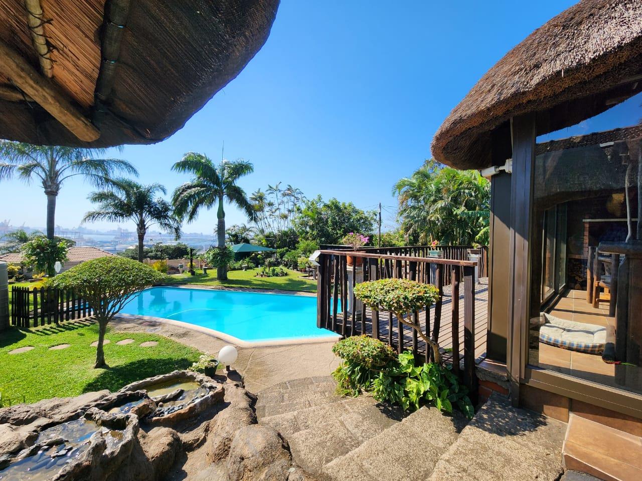 3 Bedroom House for sale in Bluff P24113211555