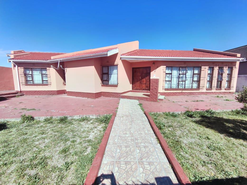 Mdantsane Nu 17 Property Property and houses for sale in Mdantsane Nu