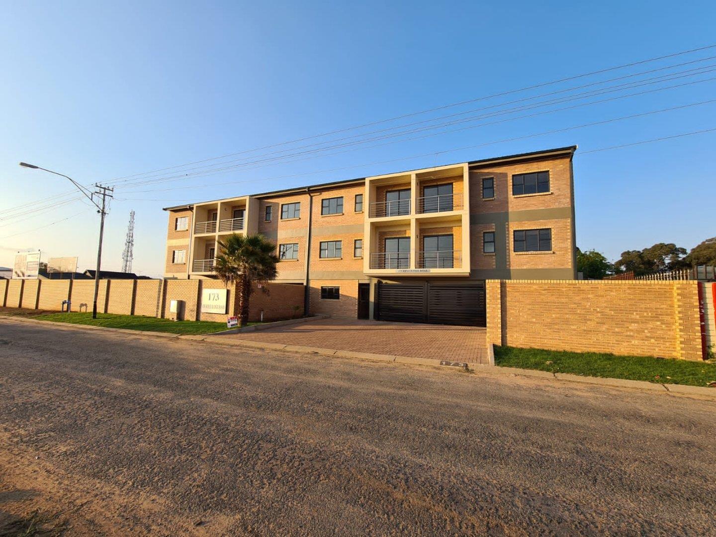 Commercial property for sale in Robertsham 171 Rifle Range Service