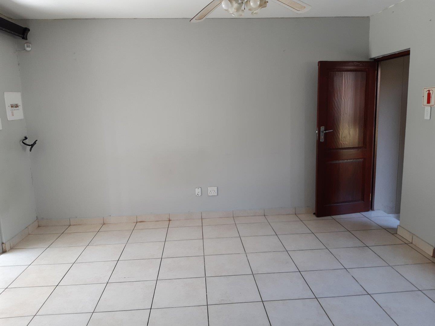 Ivy Park Property Property and houses to rent in Ivy Park