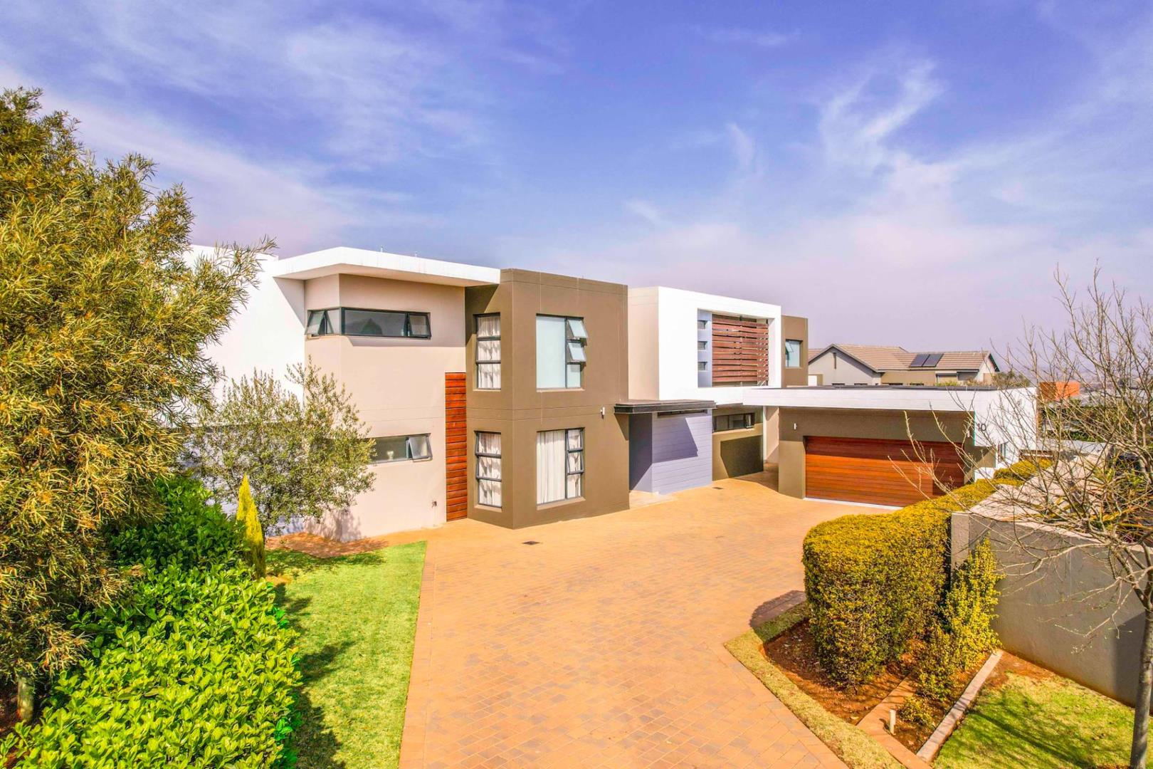 4 Bedroom House for sale in Midstream Ridge Estate P24113221551