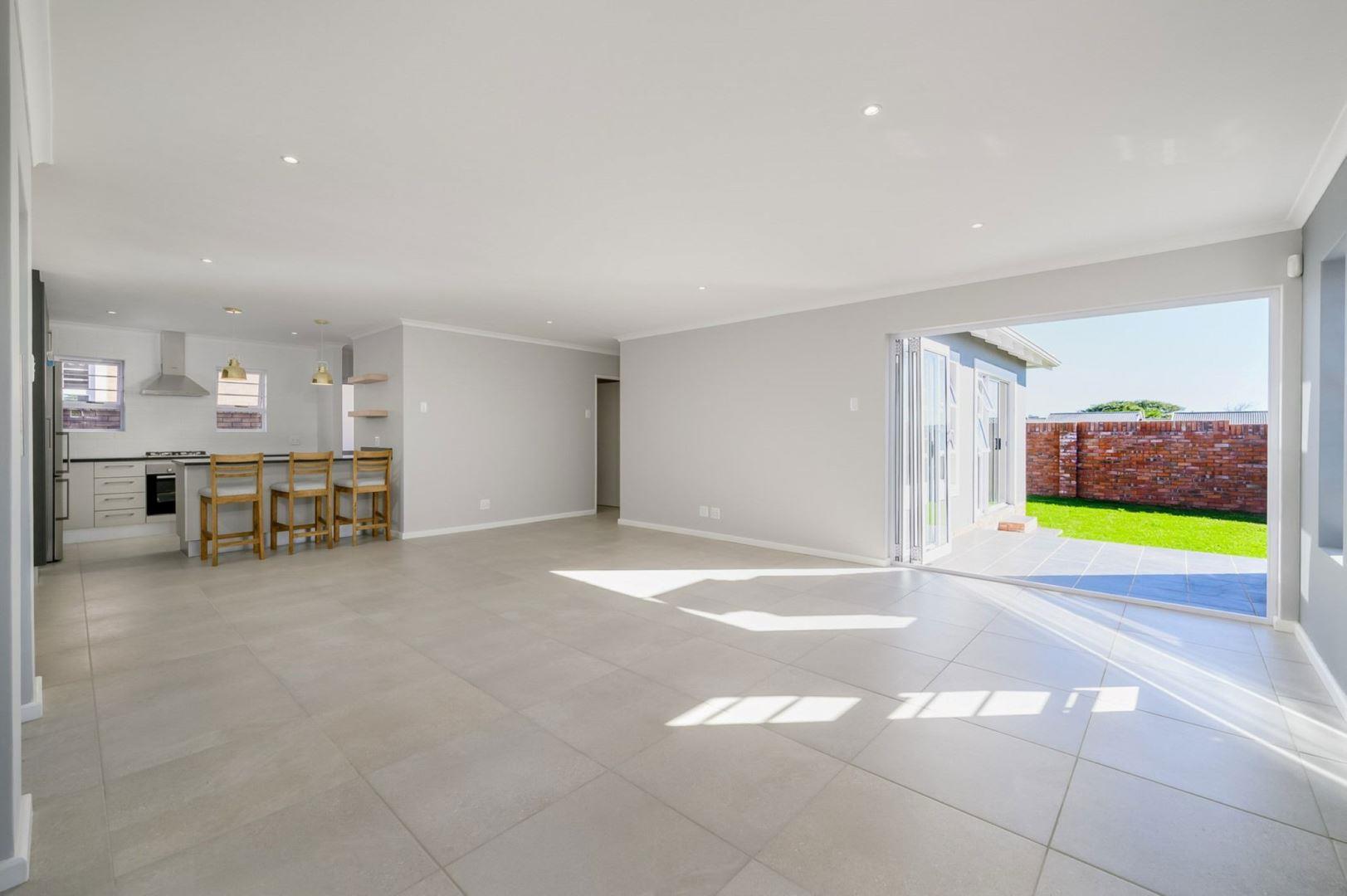 3 Bedroom House for sale in Sherwood P24113222319