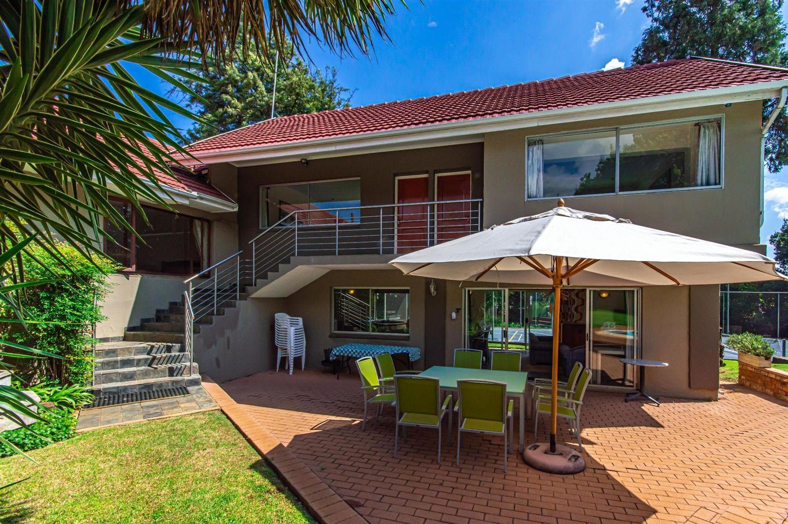 5 Bedroom House for sale in Essexwold 19 Penhurst Road P24111983946