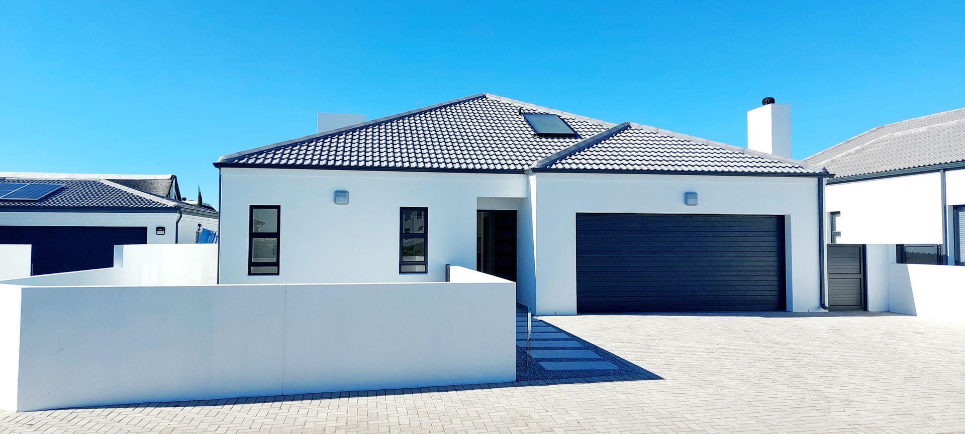 3 Bedroom House for sale in Sandy Point Beach Estate 8 Nautilus Close