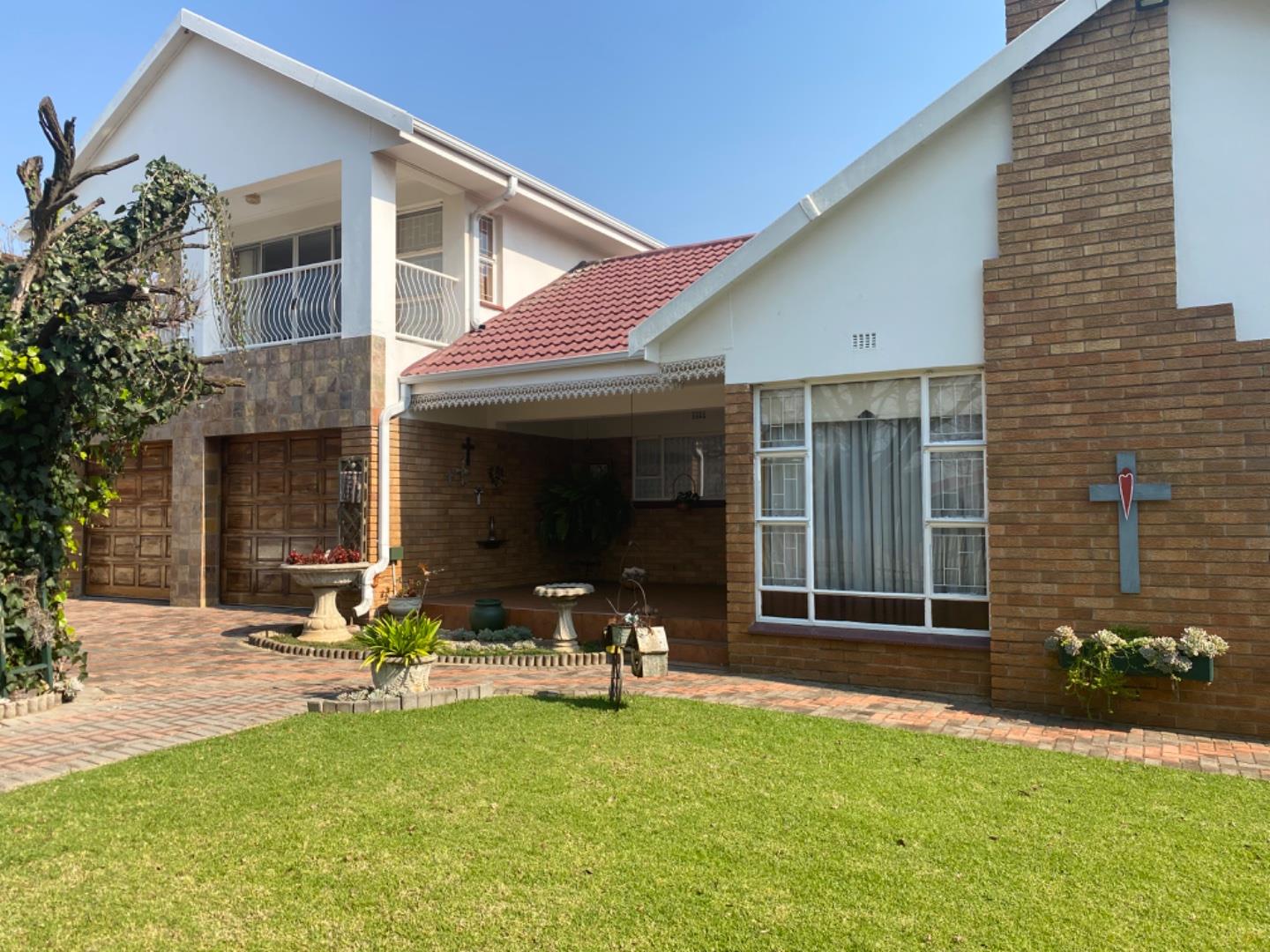 3 Bedroom House for sale in Vanderbijlpark SE 7 P24112732238